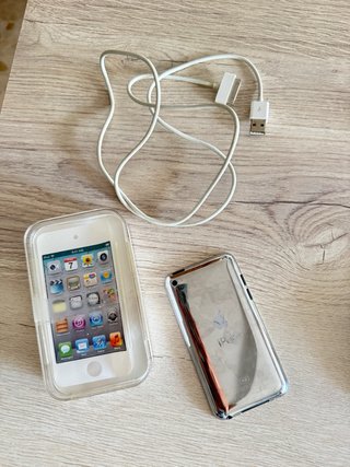 iPod Blanco con Accesorios