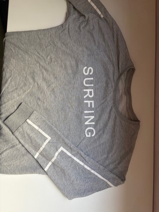 Sudadera gris con estampado SURFING