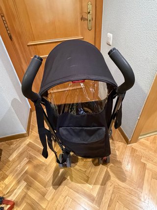 Silla de paseo MacLaren + protector lluvia