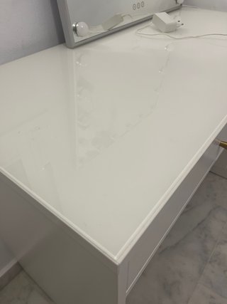 Tocador SYVDE Ikea con espejo luz