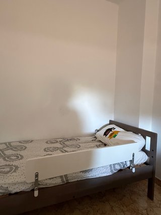 Cama infantil IKEA y colchon nuevo