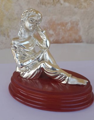2 Figuras  Escultura - Plata de Ley.