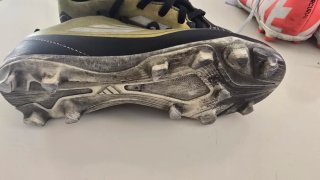 Zapatillas Fútbol Adidas Messi F50 Doradas