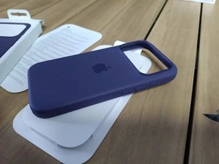 Apple iPhone 17 Pro Funda de silicona con MagSafe