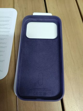 Apple iPhone 17 Pro Funda de silicona con MagSafe