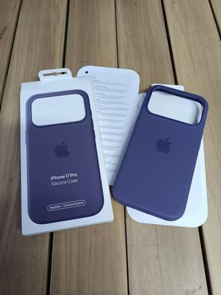 Apple iPhone 17 Pro Funda de silicona con MagSafe