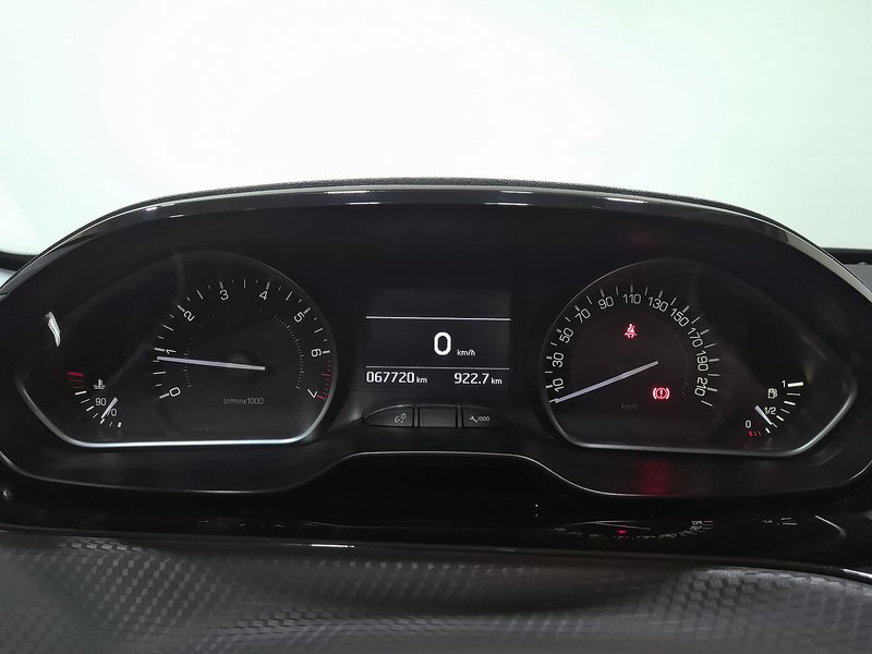 Peugeot 208 2019, foto 6