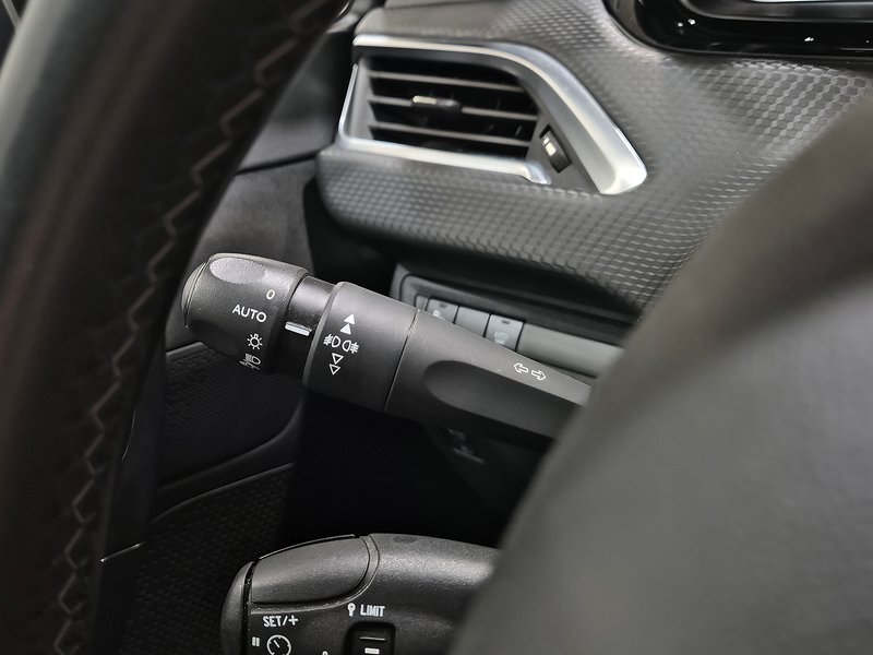Peugeot 208 2019, foto 14