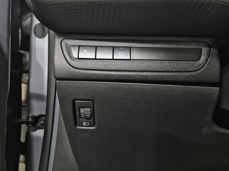 Peugeot 208 2019, foto 22