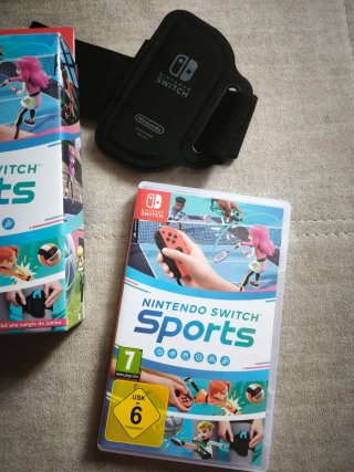 Nintendo Switch Sports + cinta.