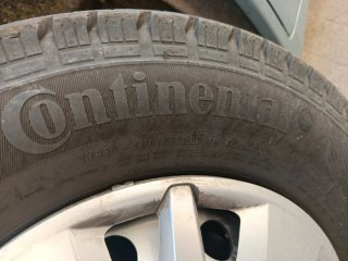 Rueda Continental 215/70 R15 para furgoneta