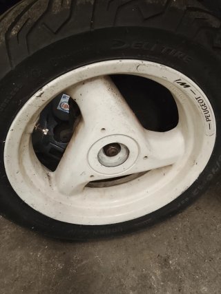 Ruedas  Peugeot Speedfigh 20 euros unidad