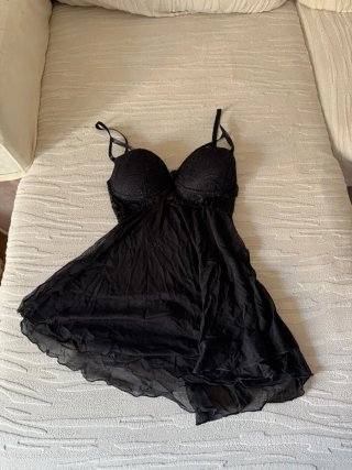 Ropa interior negra de encaje