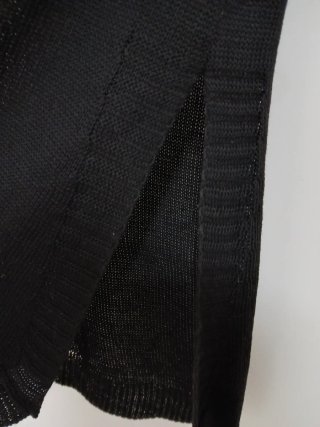 Camiseta sin mangas negra aberturas laterales