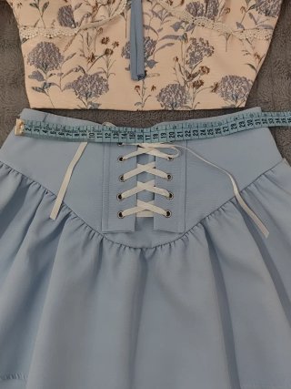 Conjunto Coquette Falda y Blusa