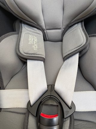 Silla coche Britax Römer contramarcha