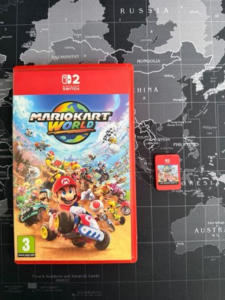 Nintendo Switch con varios juegos y estuche