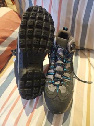 Botas Quechua Talla 46 Negras/Gris NYEVAS