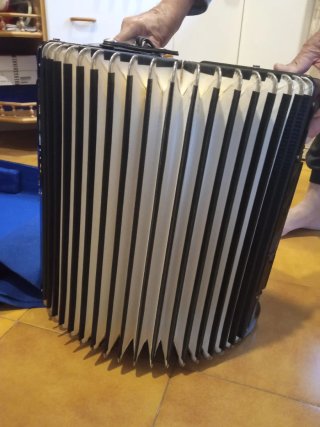 Acordeón Piano Hohner Verdi I Negro