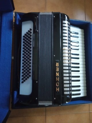 Acordeón Piano Hohner Verdi I Negro