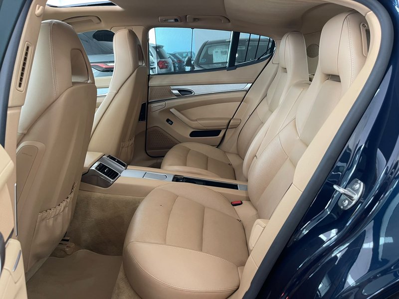 Porsche Panamera 2014, foto 32