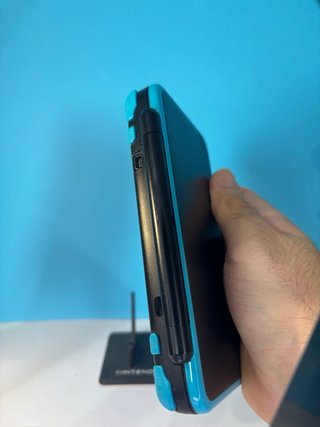 Nintendo New 2DS XL Negra/Azul