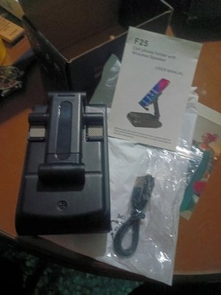 Soporte F25 con altavoz inalámbrico