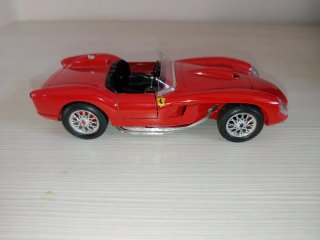 Ferrari 250 Testarossa 1:24 Bburago Burago Italy