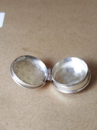 Pastillero plata 925 con pedrería