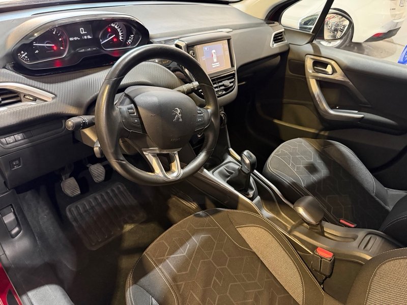 Peugeot 2008 2017, foto 6