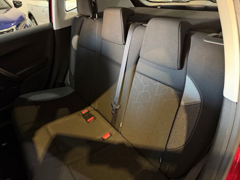 Peugeot 2008 2017, foto 12