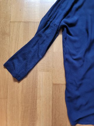 Camiseta azul marino Stradivarius