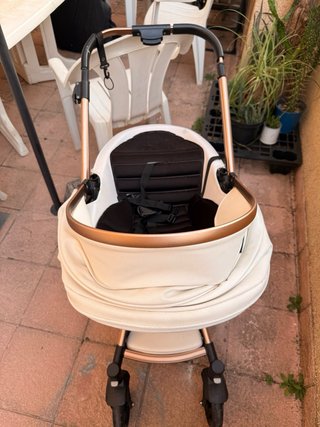 Carrito de bebé Agapi, buen estado