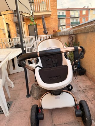 Carrito de bebé Agapi, buen estado