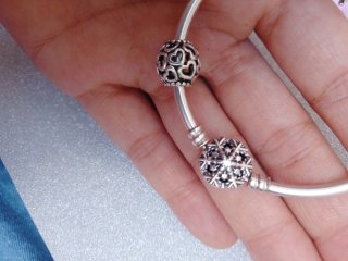 Pulsera Pandora con charms