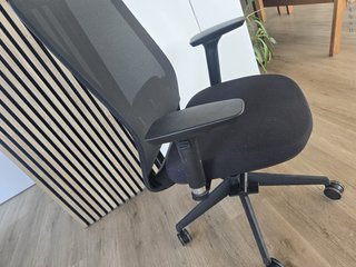 Silla de Oficina Negra