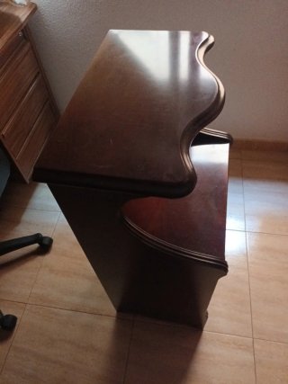 Mesita de salón de madera