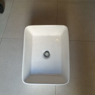 Lavabo de porcelana blanco