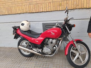 Honda CB250 Roja