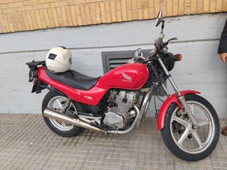 Honda CB250 Roja