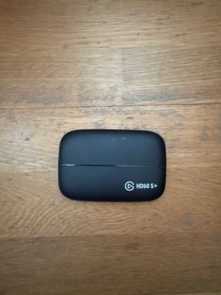 Capturadora Elgato HD60 S+
