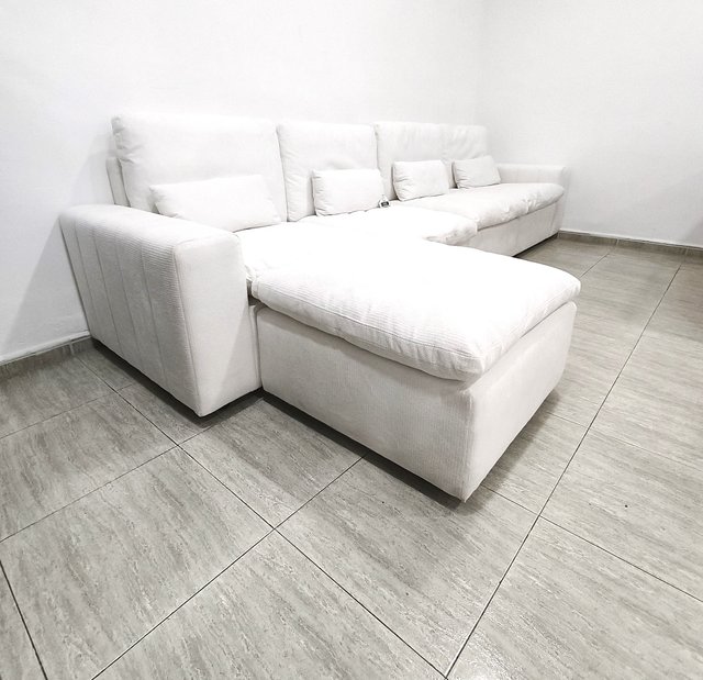 Sofá 350cm de 5 módulos con puf | Oportunidad