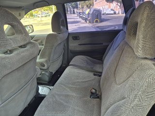 Mitsubishi Space Wagon 1999