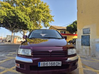 Mitsubishi Space Wagon 1999
