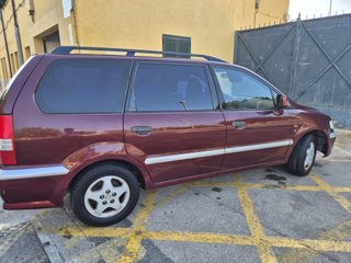 Mitsubishi Space Wagon 1999