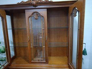 MUEBLE VITRINA DE SALÓN CLÁSICO