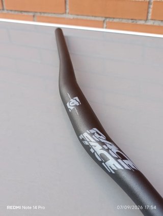 35x780mm RACEFACE Chester Rise 20mm.Manillar NUEVO