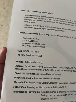 3 libros TCAE Auxiliar Enfermería