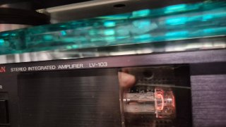 Luxman LV-103 Amplificador previo valvular.