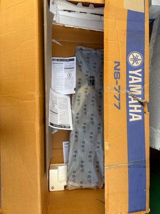 Yamaha NS-777 Altavoces Torre Negro